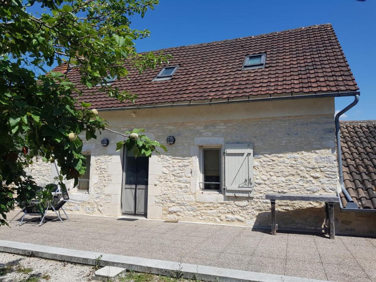 Auberge De Carlucet ภายนอก รูปภาพ