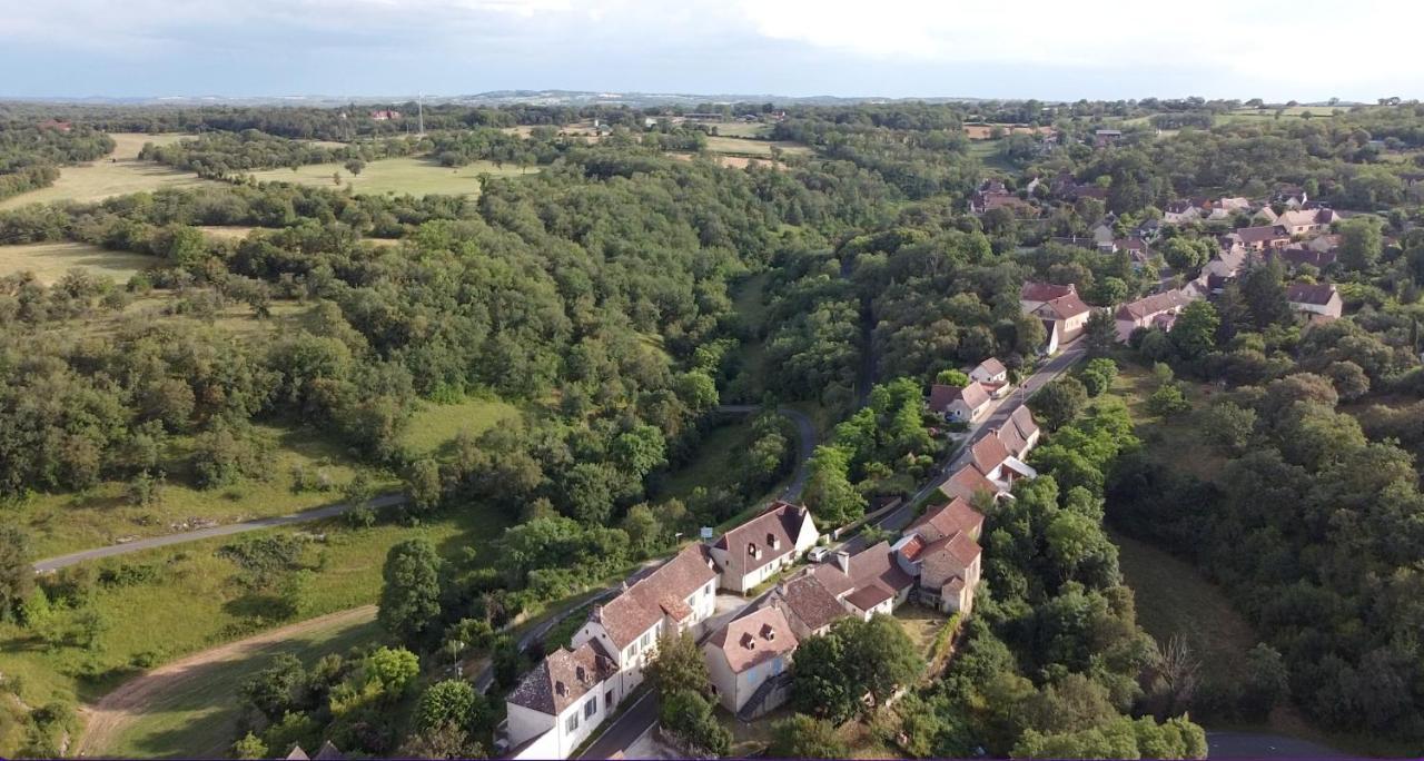 Auberge De Carlucet ภายนอก รูปภาพ